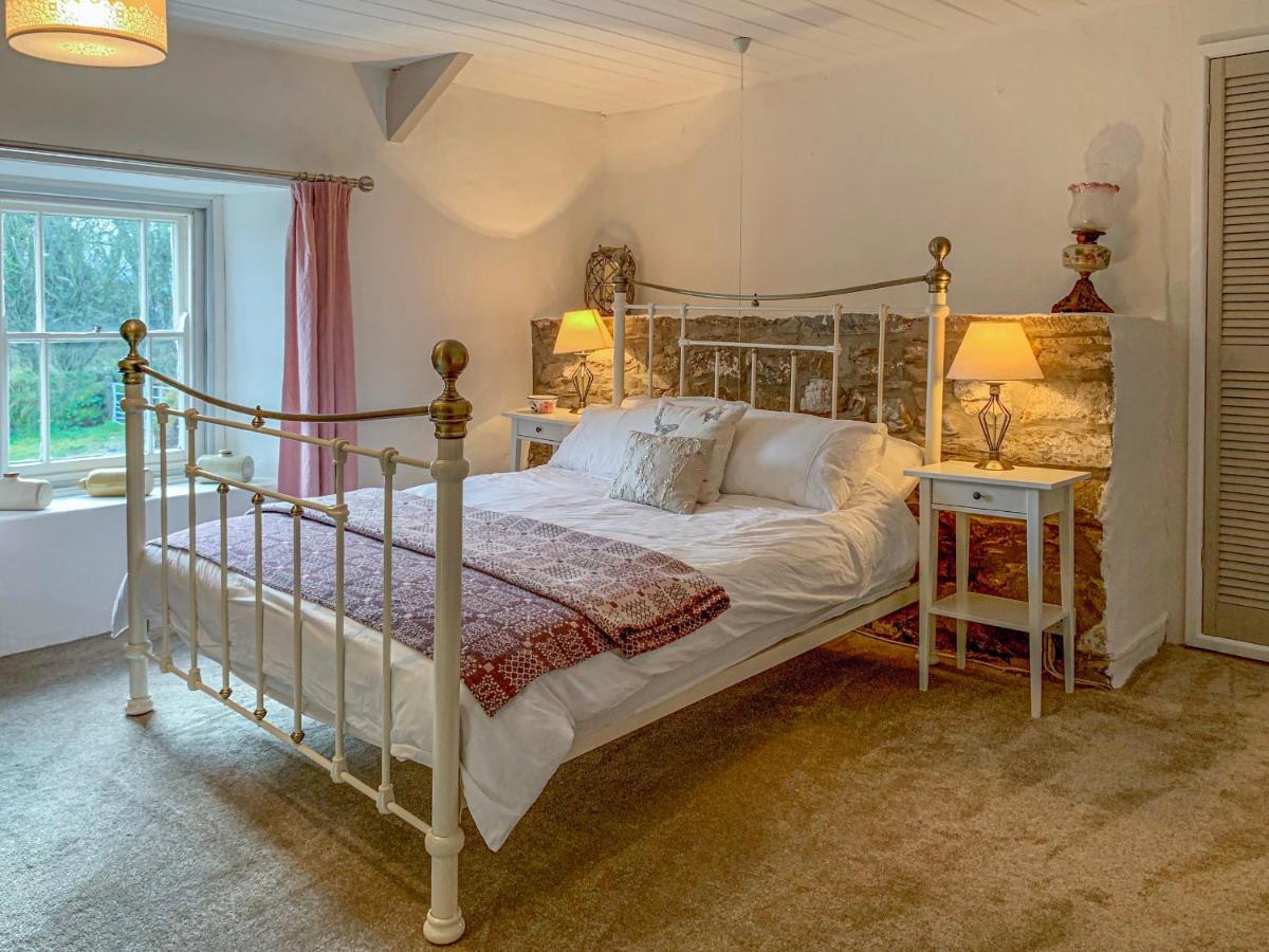 The Farmhouse Newport  Esterno foto