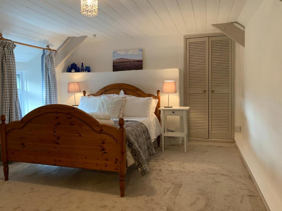 The Farmhouse Newport  Esterno foto